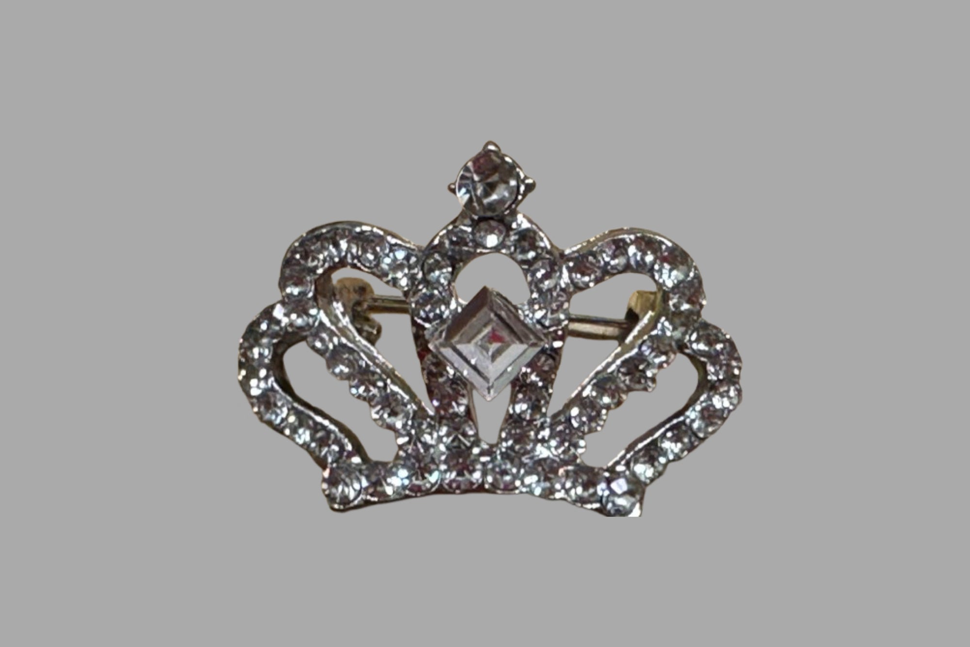 The The Queens Collection Pins