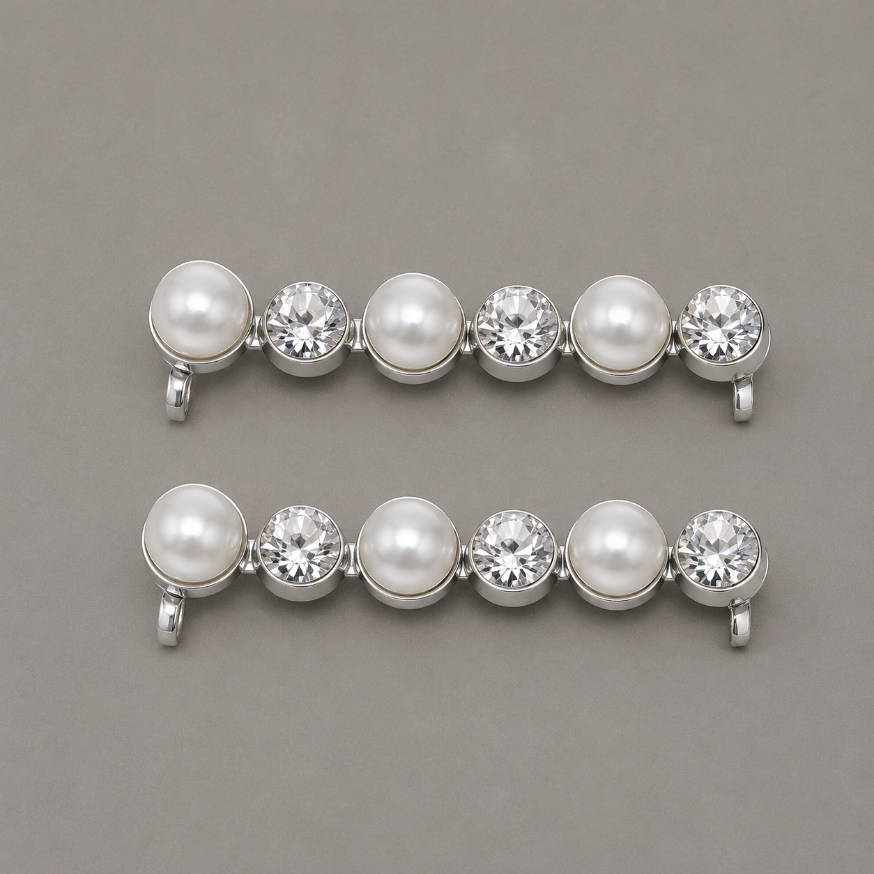 Cyrstal-N- Pearls Charm
