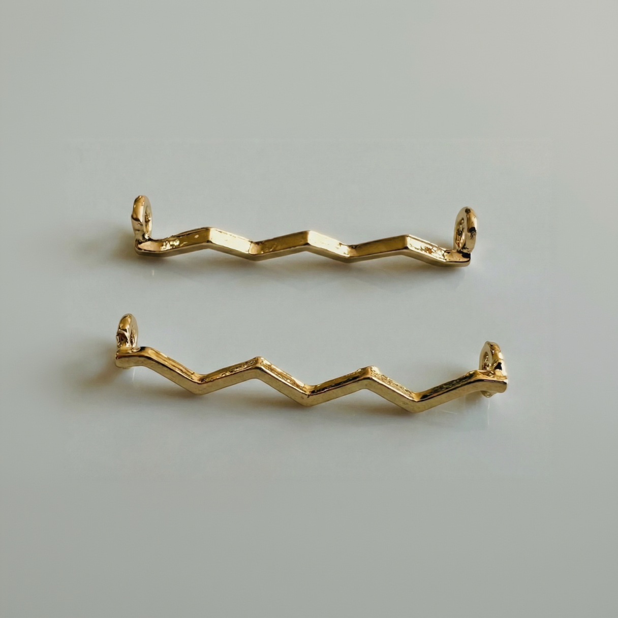 Gold Crinkly Bar Charm